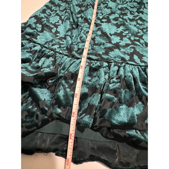 NWT Tommy Hilfiger Velvet Green Holiday Dress Size 4‎ Ruffle - Picture 7 of 8